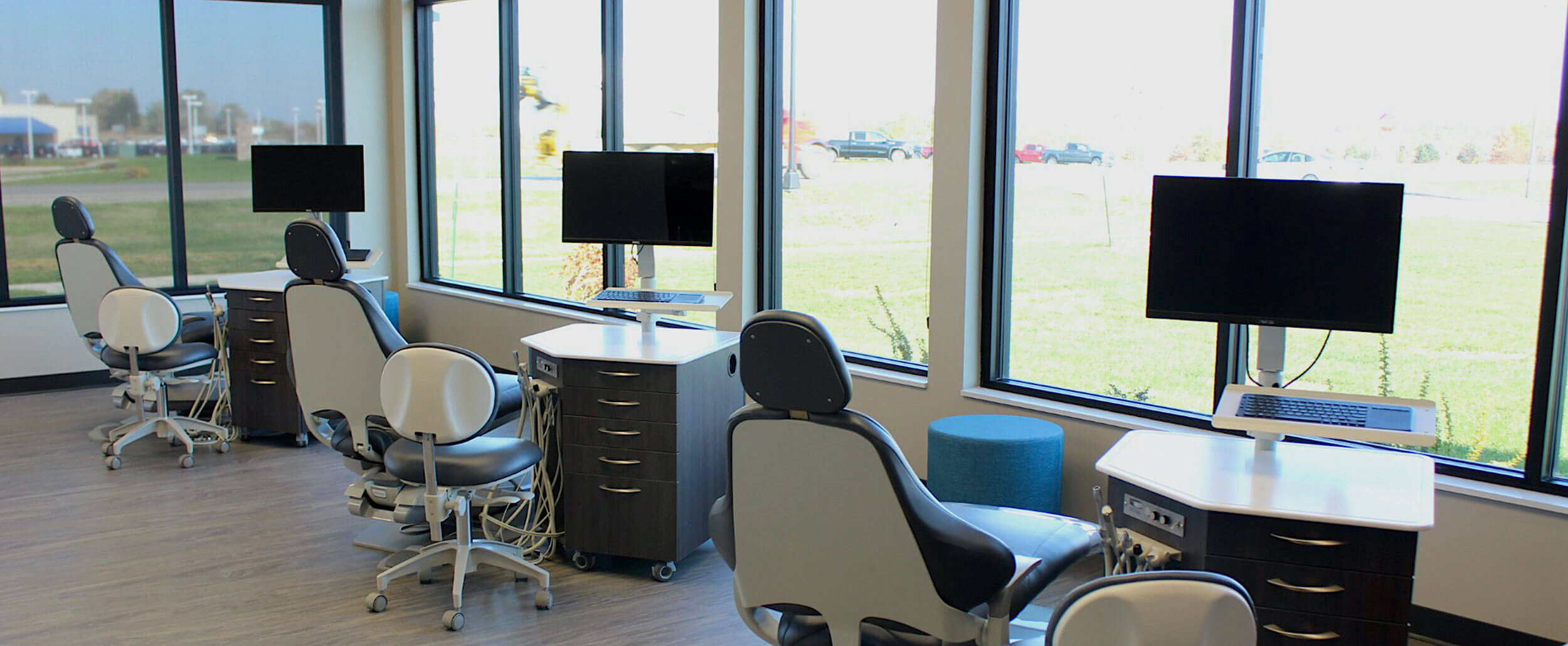 Pella orthodontics Logo